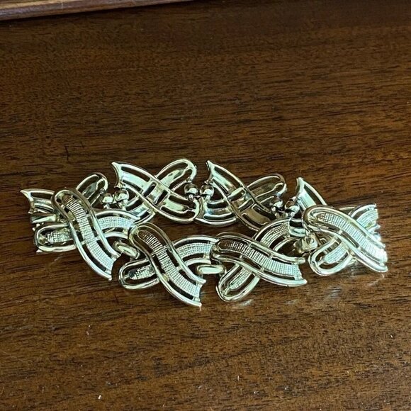 Mid-Century X Link Gold Tone Vintage Braided Bracelet 7in - Picture 6 of 14